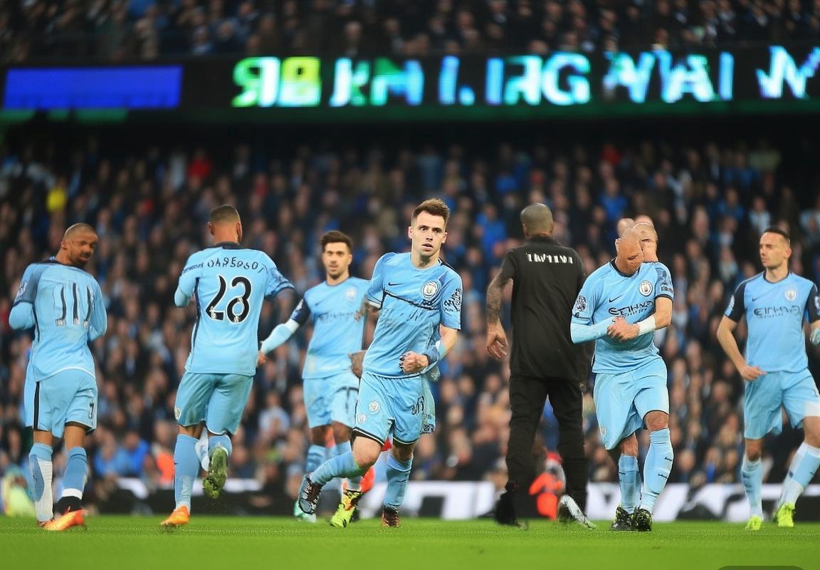 2017英超第六轮：曼城2-0力克埃弗顿，阿圭罗德布劳内双星闪耀(图2)